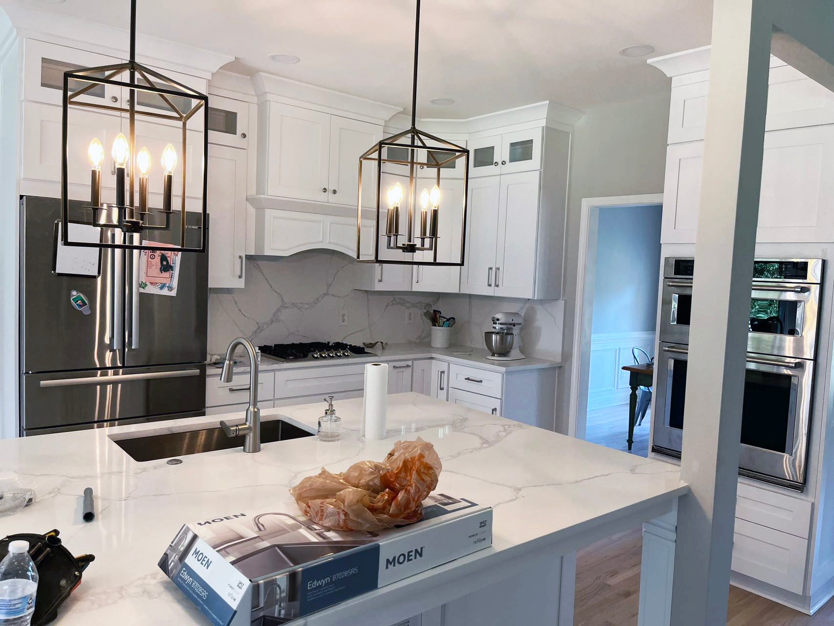 Classic White Shaker Kitchen with Modern Contrast